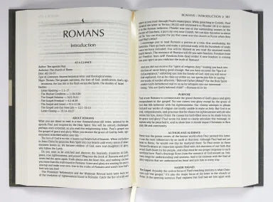 B TPT NEW TESTAMENT FLORAL (WITH PSALMS PROVERBS AND THE SONG OF SONGS) (BLACK LETTER EDITION)