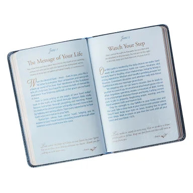 MR AND MRS 366 DEVOTIONS FOR COUPLES (365 DAILY DEVOTIONS SERIES)