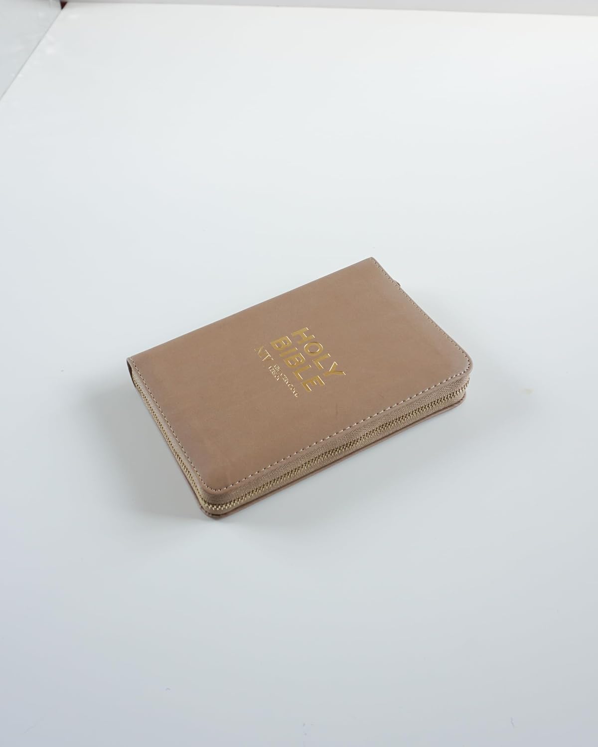 B NIV POCKET BIBLE WITH GOLD ZIP LATTE