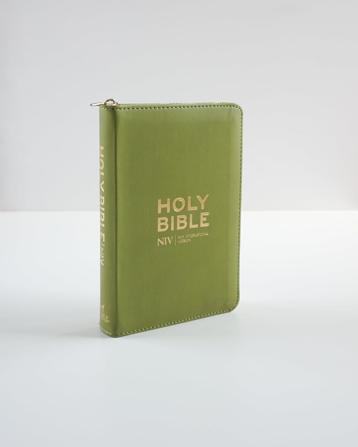 B NIV POCKET BIBLE WITH GOLD ZIP OLIVE