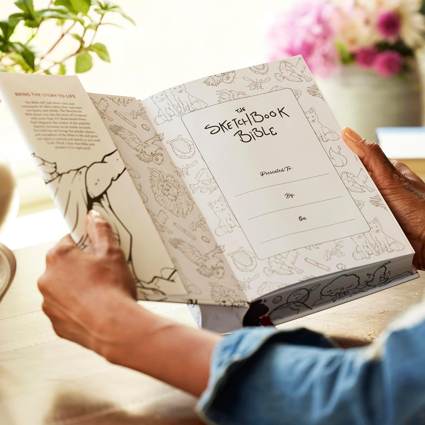B NKJV SKETCHBOOK BIBLE (RED LETTER EDITION)