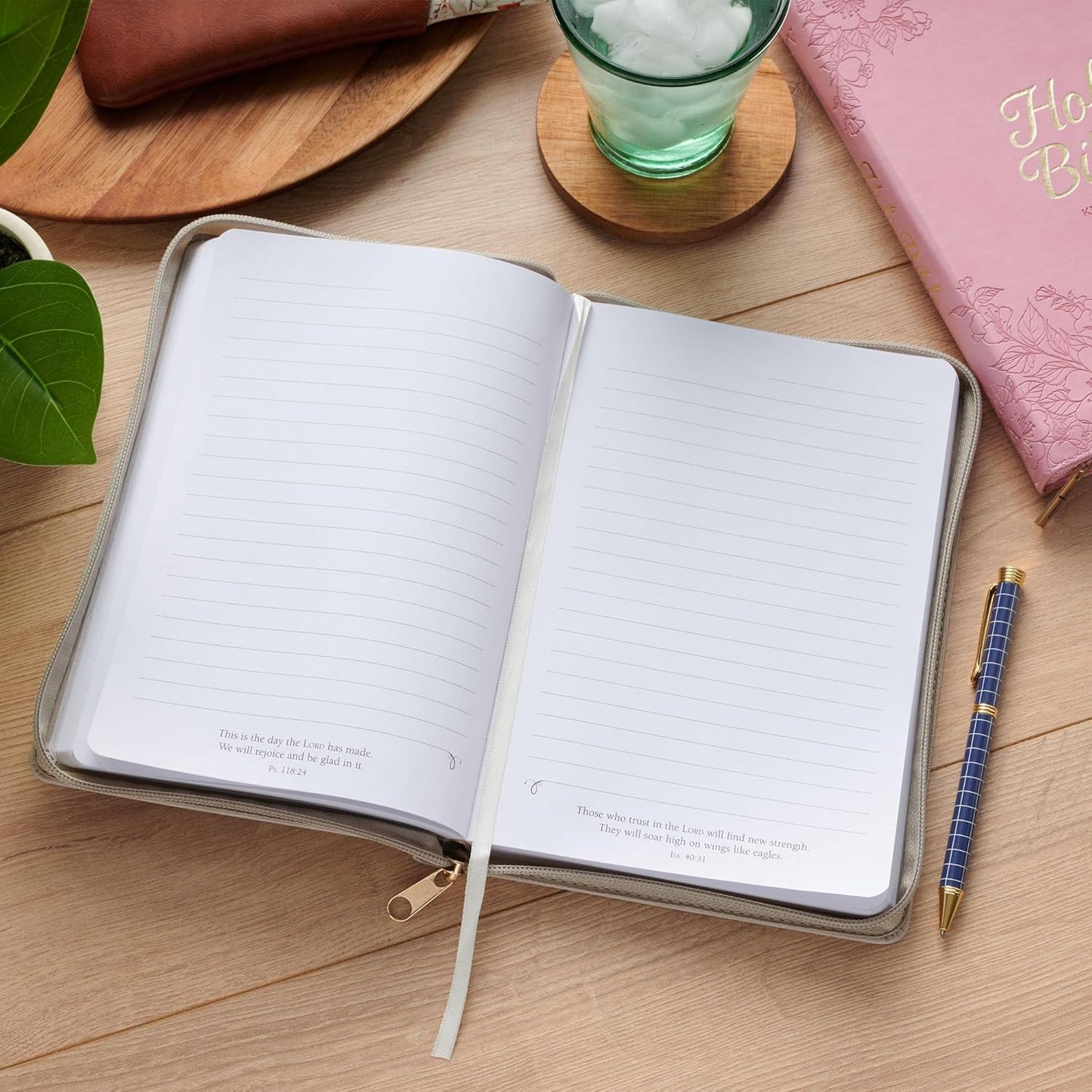 JOURNAL WITH ZIPPER (GRACE TAUPE WILDFLOWER COLLECTION)