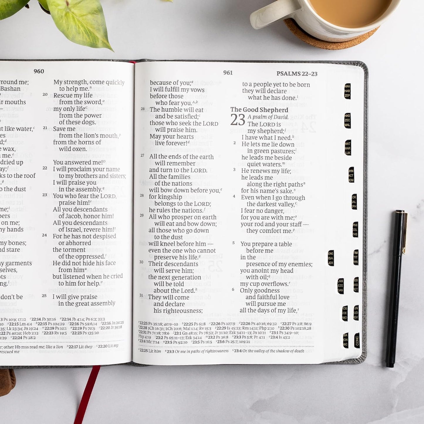 B CSB SUPER GIANT PRINT REFERENCE BIBLE  DIGITAL STUDY EDITION  CHARCOAL INDEXED (RED LETTER EDITION)