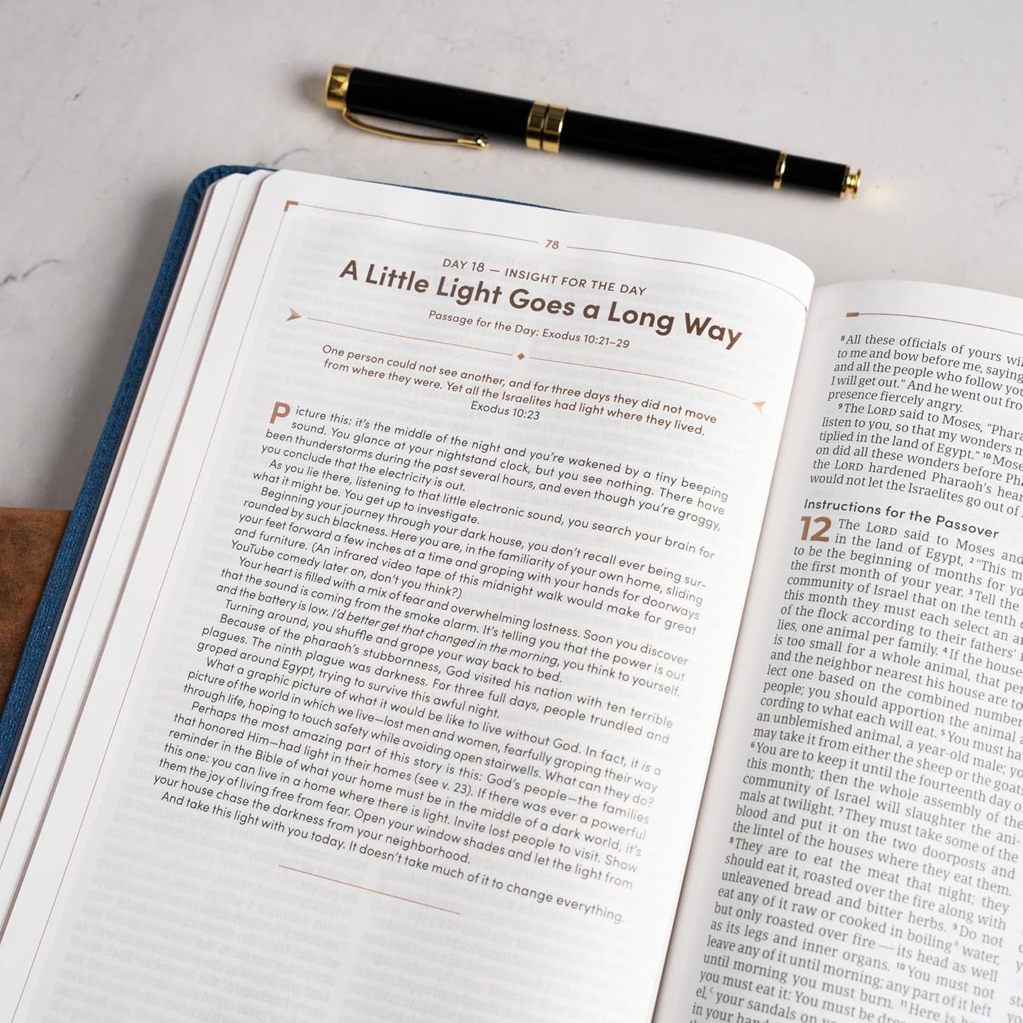 B CSB MEN'S DAILY BIBLE BLUE (BLACK LETTER EDITION)