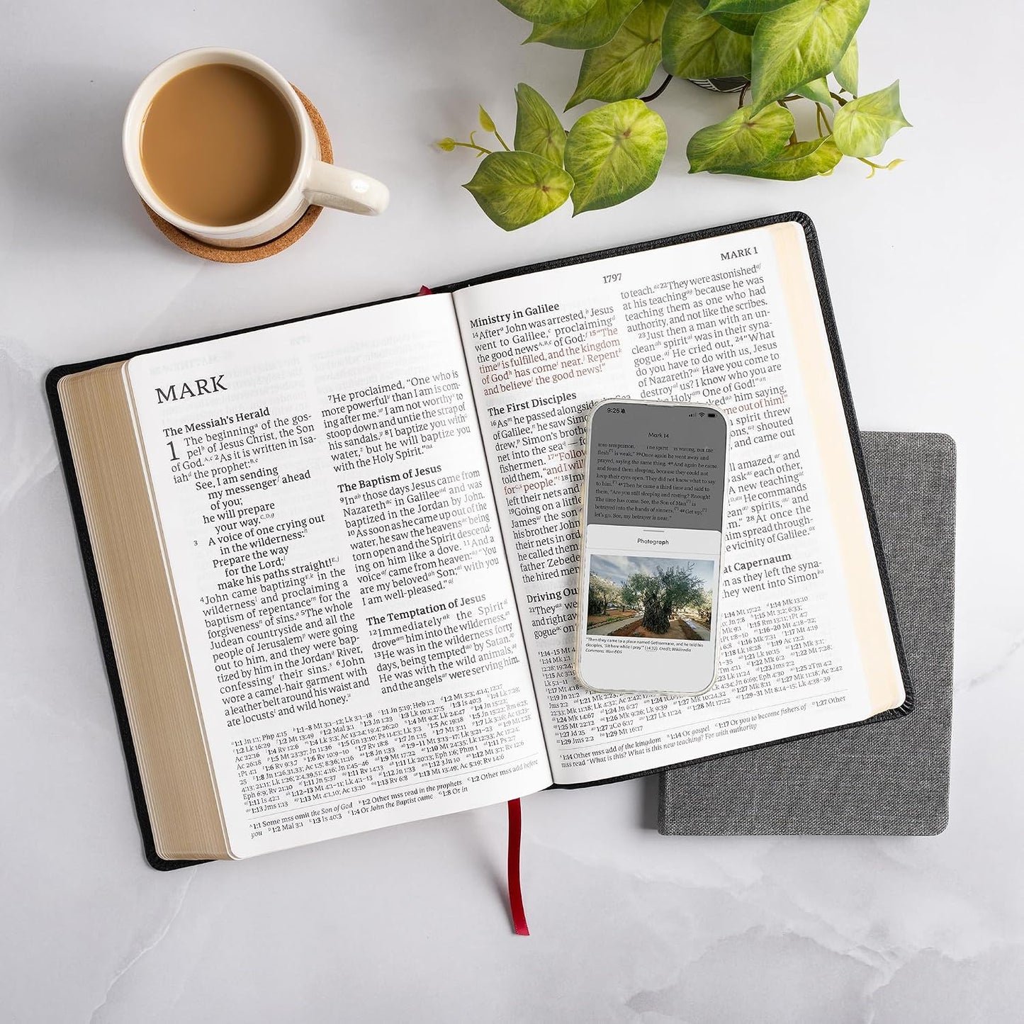 B CSB SUPER GIANT PRINT REFERENCE BIBLE  DIGITAL STUDY EDITION  BLACK (RED LETTER EDITION)