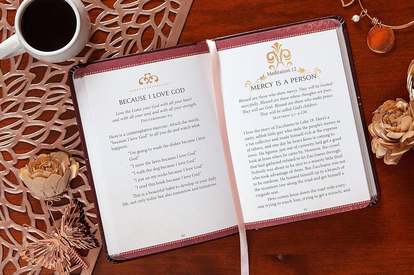 QUIET PRAYER: 31 DAYS OF MEDITATION FOR WOMEN