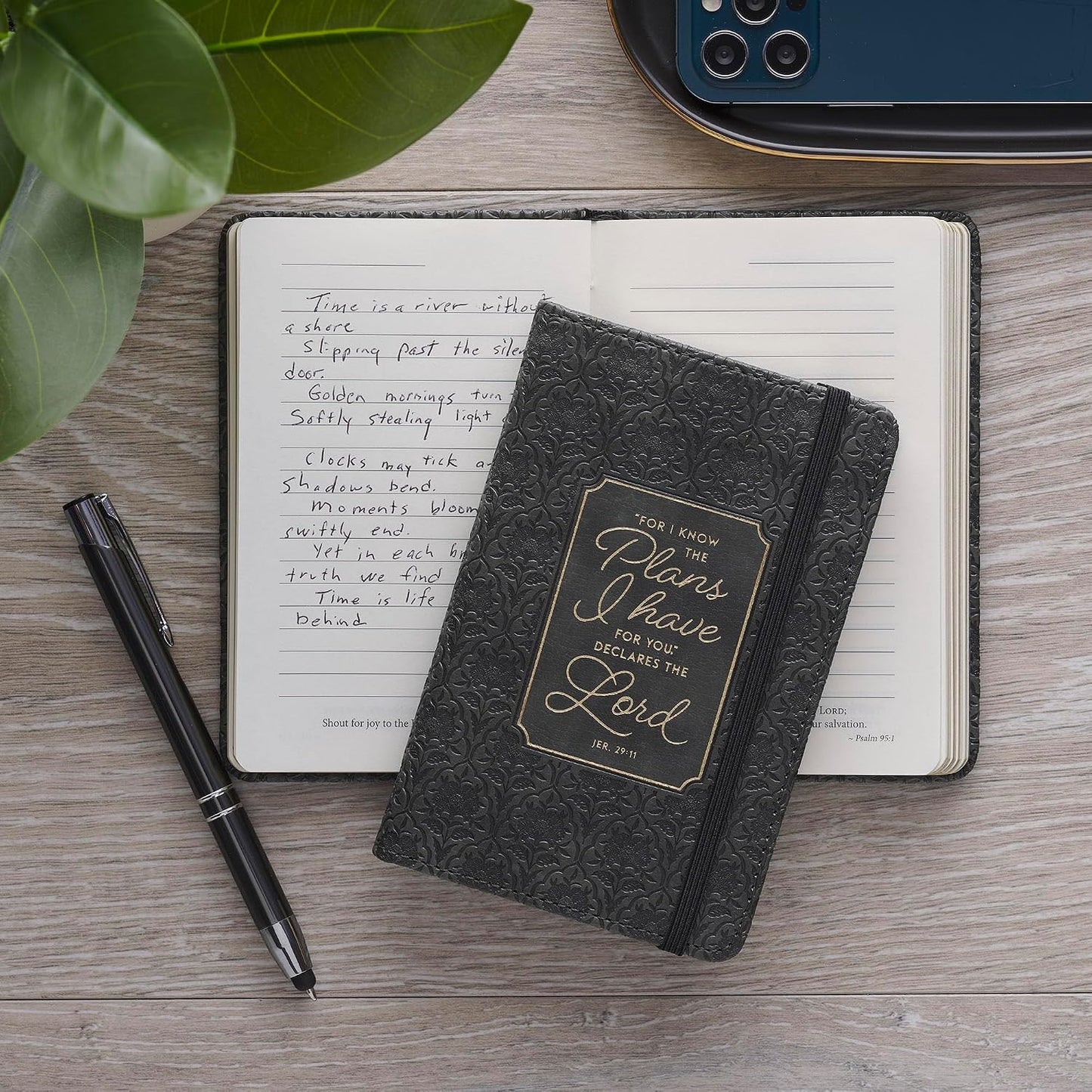 NOTEBOOK WITH ELASTIC CLOSURE (I KNOW THE PLANS GRAPHITE COLLECTION)